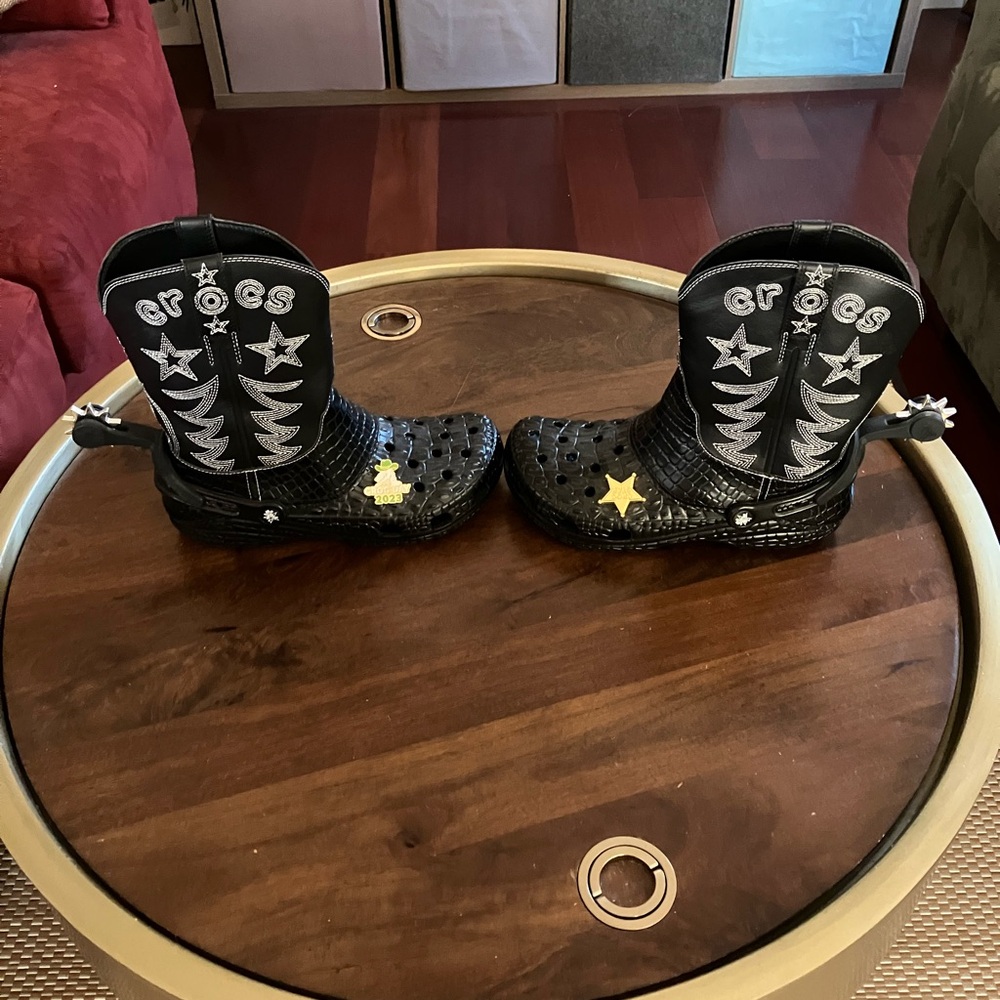 2023 Crocs Unisex Classic Cowboy Boot M8/W10 - Picture 2 of 7